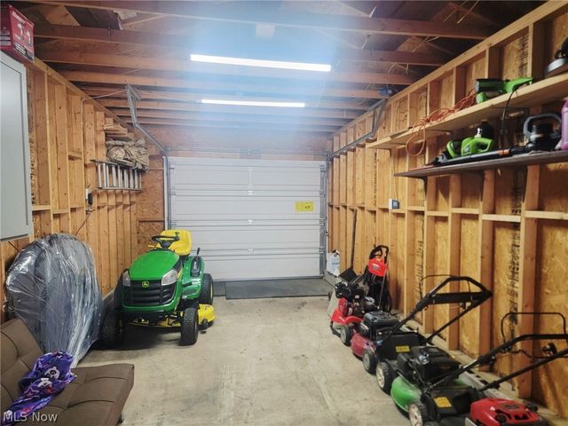 866 Milan Avenue, Amherst, OH 44001