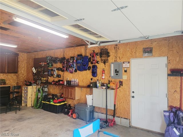 866 Milan Avenue, Amherst, OH 44001
