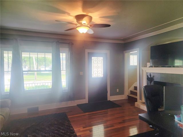 866 Milan Avenue, Amherst, OH 44001