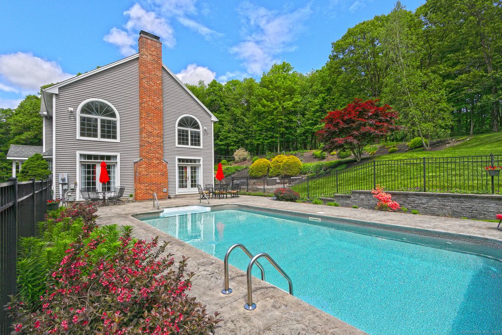 250 Wooding Hill Road, Bethany, CT 06524