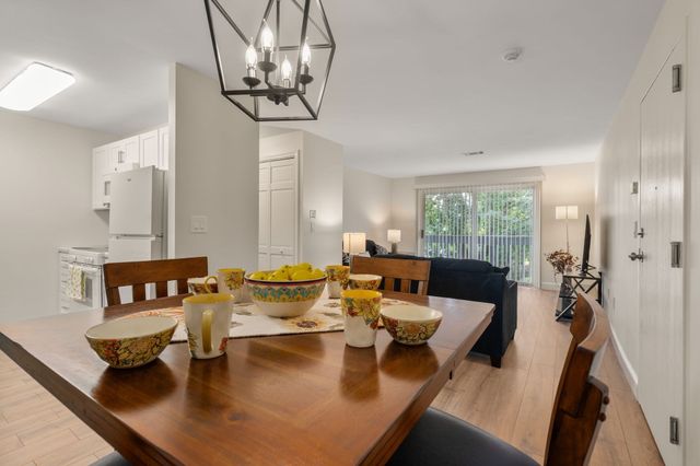 1408 Franklin Crossing Rd 1408, Franklin, MA 02038