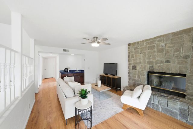 3945 Sea Forest Way, Sacramento, CA 95823