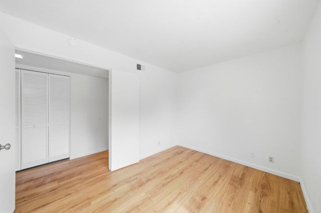 3945 Sea Forest Way, Sacramento, CA 95823