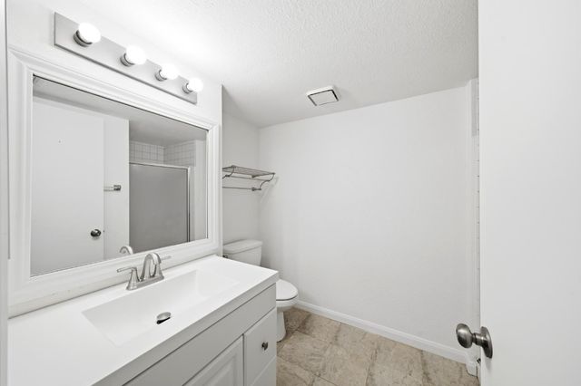 3945 Sea Forest Way, Sacramento, CA 95823