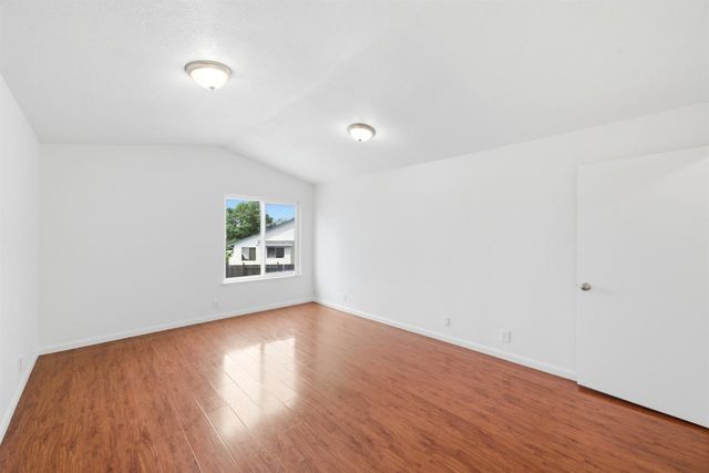 3945 Sea Forest Way, Sacramento, CA 95823