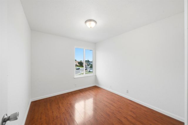 3945 Sea Forest Way, Sacramento, CA 95823