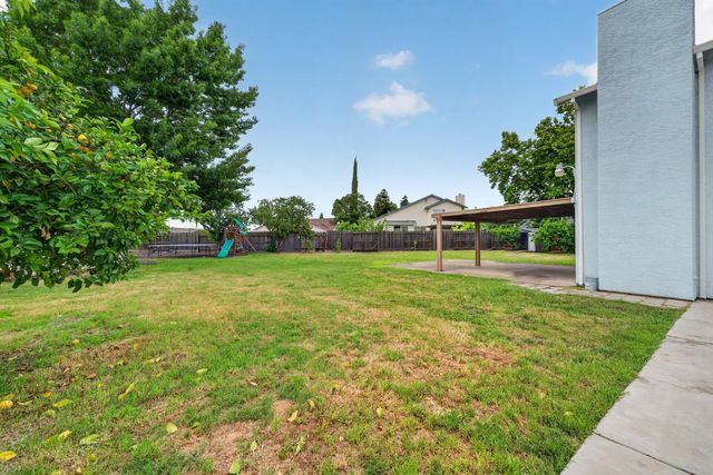 3945 Sea Forest Way, Sacramento, CA 95823