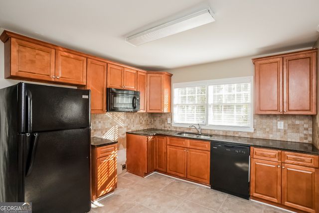 2134 Elinwood Drive, East Point, GA 30344