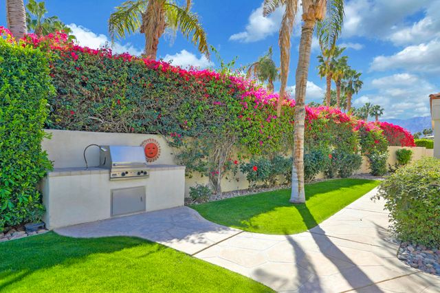 47540 Via Montessa, La Quinta, CA 92253