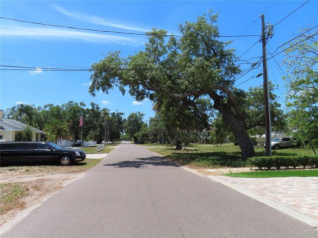 MAYO, Crystal Beach, FL 34681