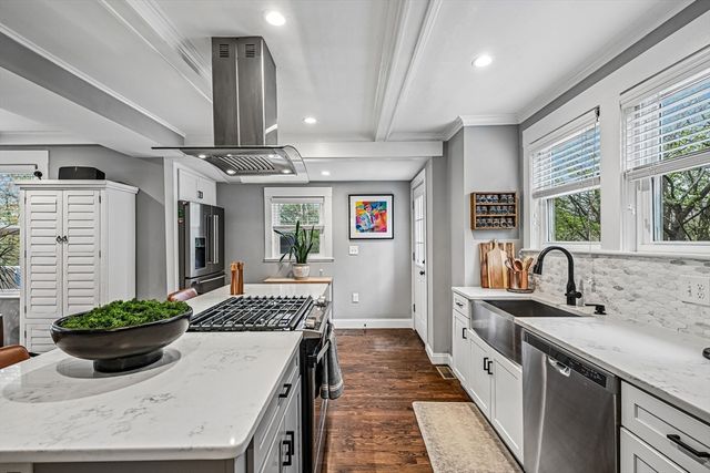 24 Fellsview Ave, Medford, MA 02155