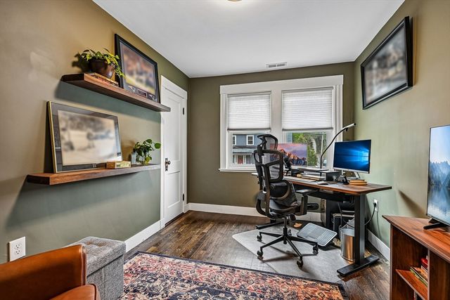24 Fellsview Ave, Medford, MA 02155