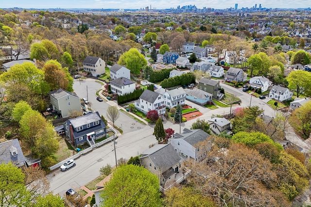 24 Fellsview Ave, Medford, MA 02155