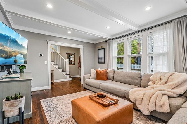 24 Fellsview Ave, Medford, MA 02155