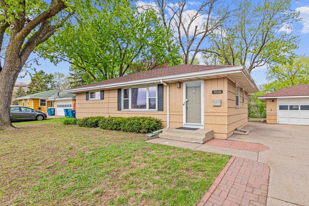 3018 W 78th Street, Richfield, MN 55423