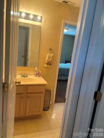 3703 Sipes Lane , Charlotte, NC 28269