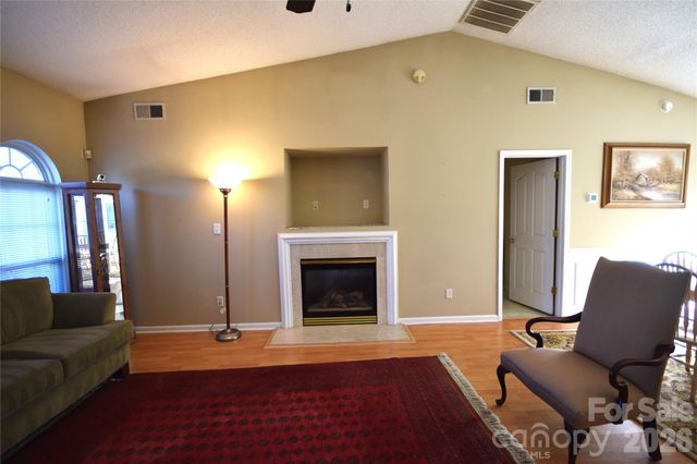 3703 Sipes Lane , Charlotte, NC 28269