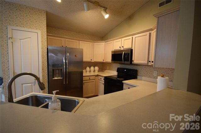 3703 Sipes Lane , Charlotte, NC 28269