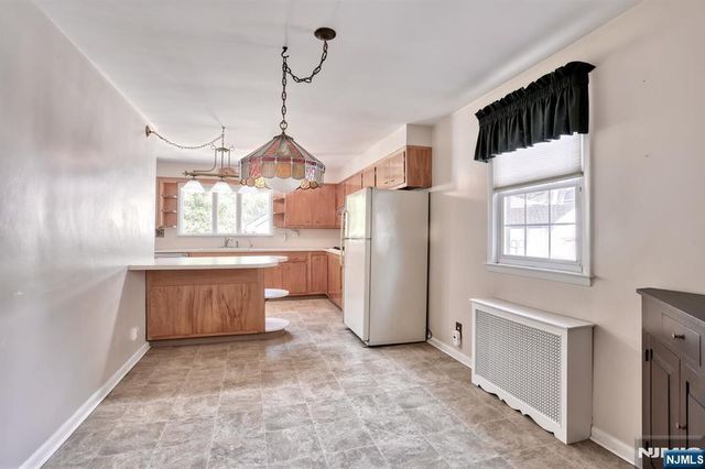 9 New York Avenue, Bergenfield, NJ 07621