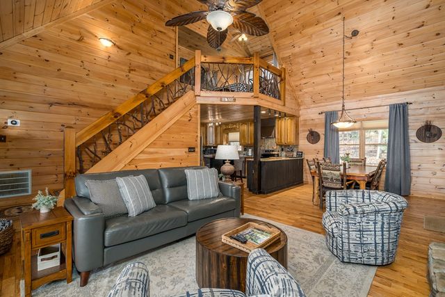 165 Christian Crossing, Morganton, GA 30560