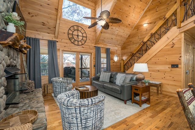 165 Christian Crossing, Morganton, GA 30560