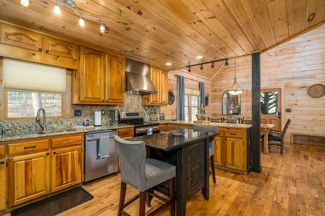 165 Christian Crossing, Morganton, GA 30560