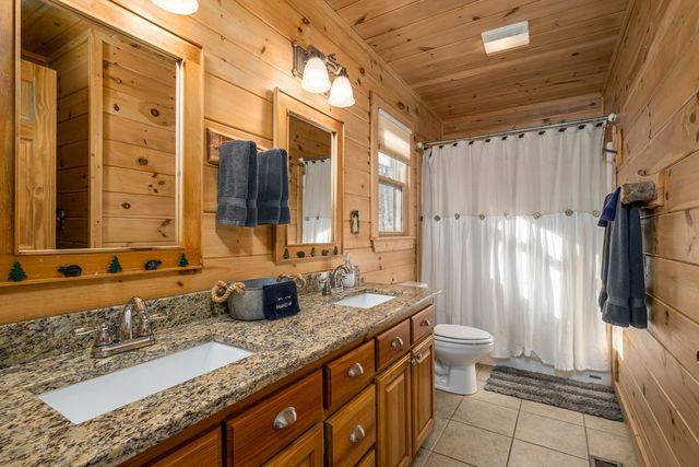 165 Christian Crossing, Morganton, GA 30560