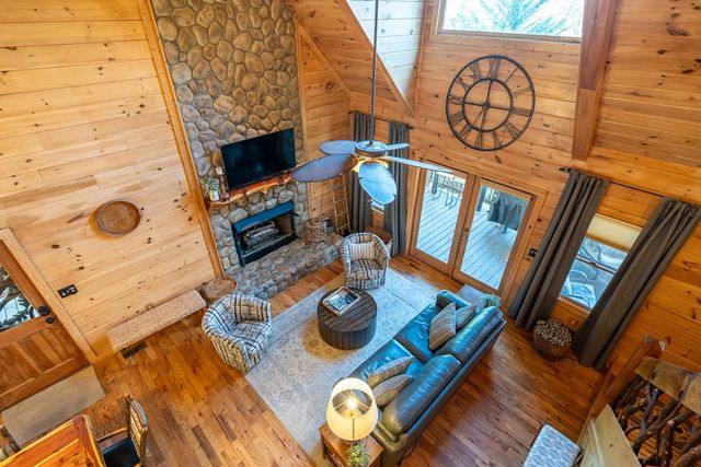 165 Christian Crossing, Morganton, GA 30560