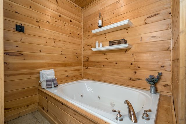 165 Christian Crossing, Morganton, GA 30560