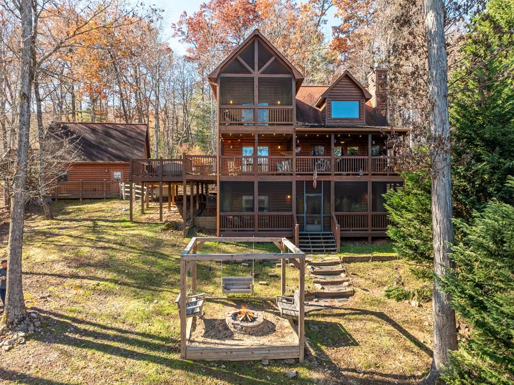 165 Christian Crossing, Morganton, GA 30560