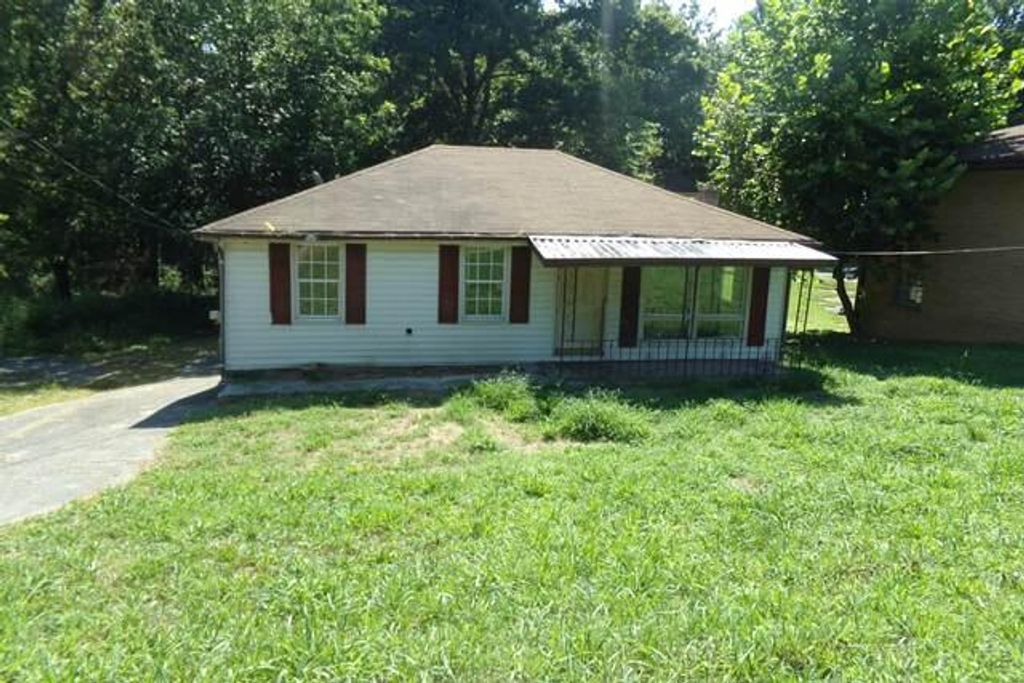 820 Caldonia Street, Rossville, GA 30741