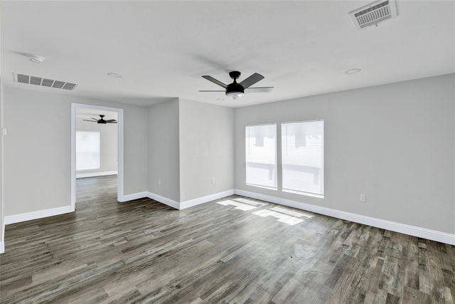 501 N Miller Street, Decatur, TX 76234