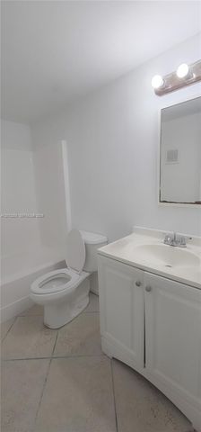 304 NW 30th Ct 102, Pompano Beach, FL 33064