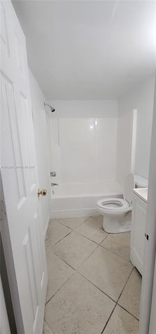 304 NW 30th Ct 102, Pompano Beach, FL 33064