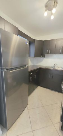 304 NW 30th Ct 102, Pompano Beach, FL 33064