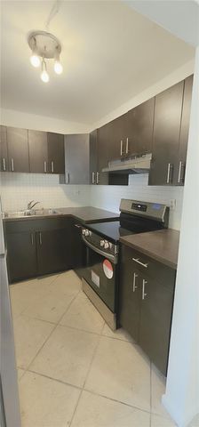 304 NW 30th Ct 102, Pompano Beach, FL 33064