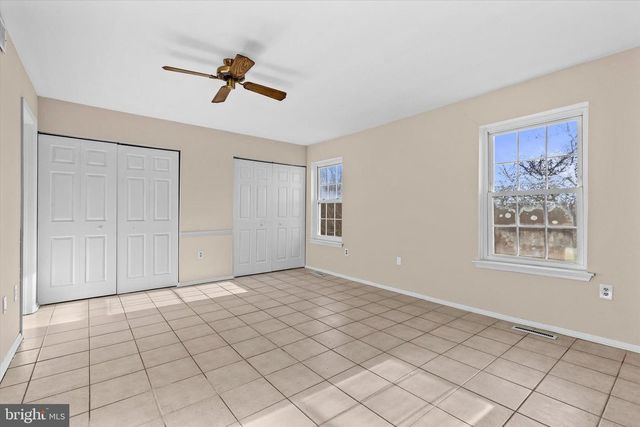 1157 WINTERTIDE DR, Harrisburg, PA 17111