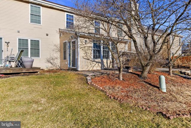 1157 WINTERTIDE DR, Harrisburg, PA 17111