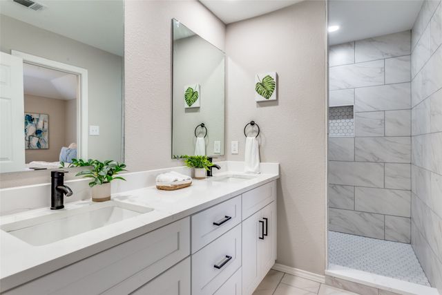 709 S Emma Drive, Arlington, TX 76002