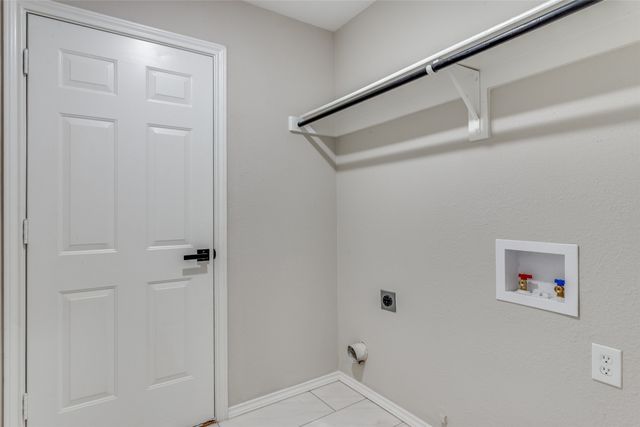 709 S Emma Drive, Arlington, TX 76002