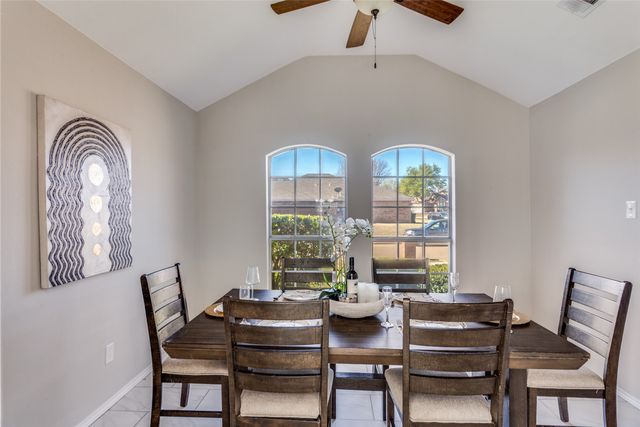 709 S Emma Drive, Arlington, TX 76002