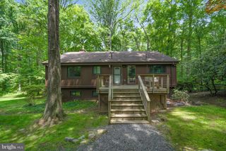 10901 CROSSVIEW DR, Great Falls, VA 22066