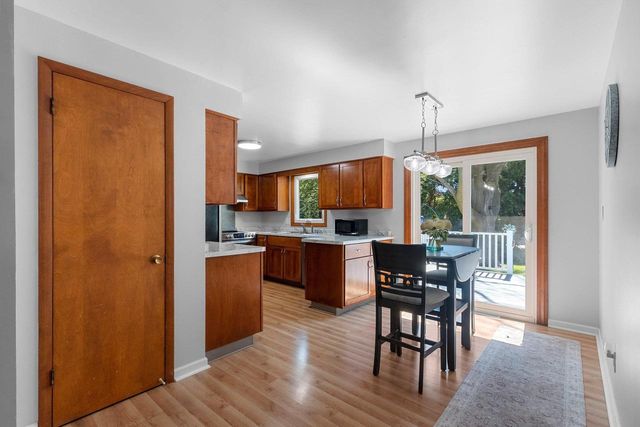 1421 ARGONNE DRIVE, Green Bay, WI 54304