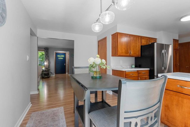 1421 ARGONNE DRIVE, Green Bay, WI 54304