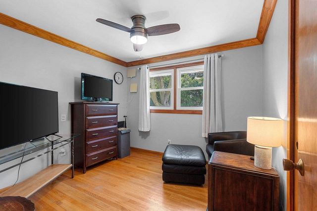 1421 ARGONNE DRIVE, Green Bay, WI 54304