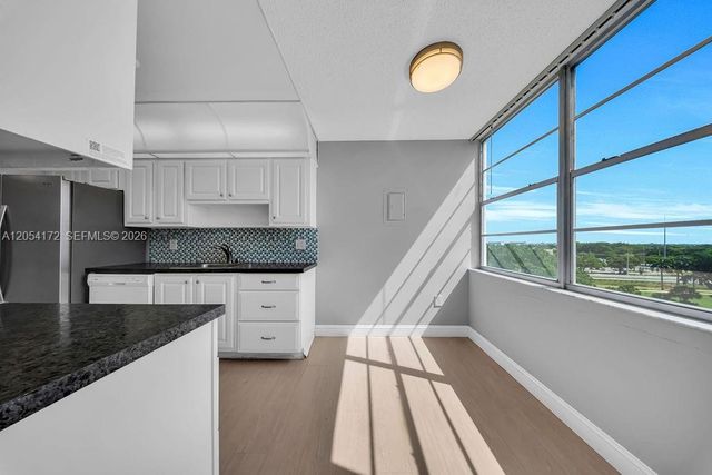 1200 Saint Charles Place 712, Pembroke Pines, FL 33026
