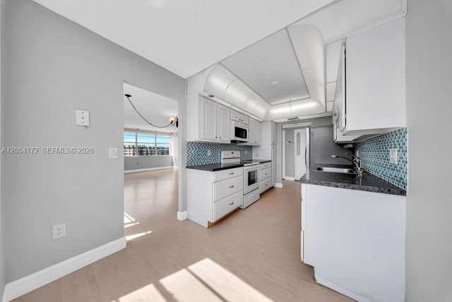 1200 Saint Charles Place 712, Pembroke Pines, FL 33026