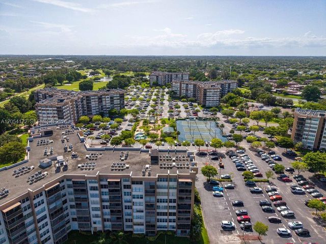 1200 Saint Charles Place 712, Pembroke Pines, FL 33026
