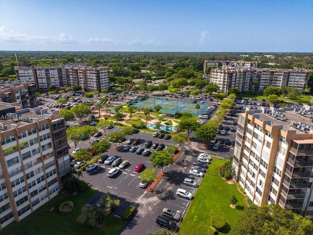 1200 Saint Charles Place 712, Pembroke Pines, FL 33026