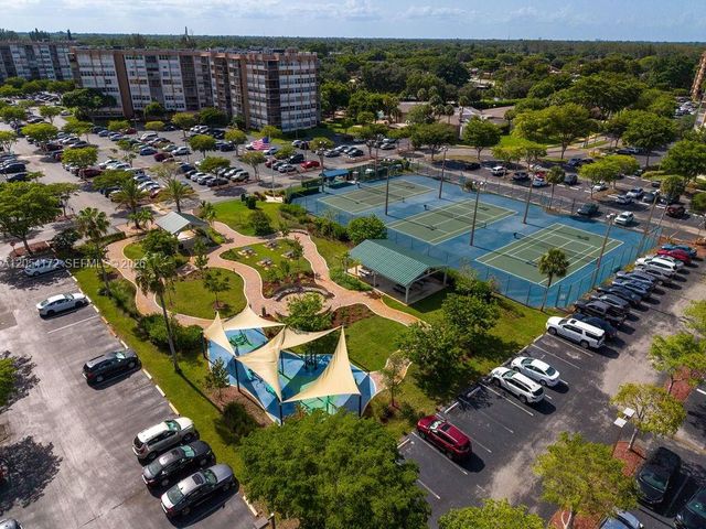 1200 Saint Charles Place 712, Pembroke Pines, FL 33026